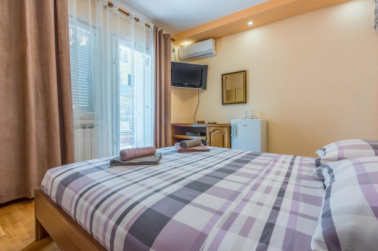 Apartments And Room Art Цриквеница Экстерьер фото