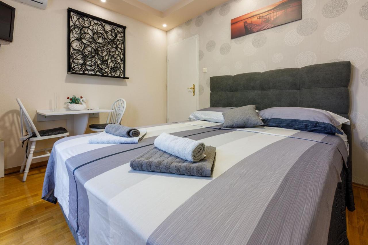 Apartments And Room Art Цриквеница Экстерьер фото