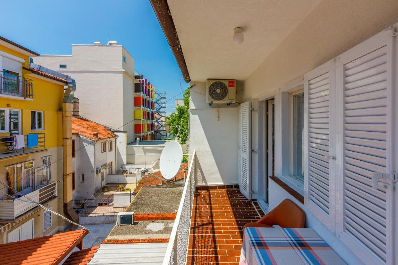 Apartments And Room Art Цриквеница Экстерьер фото