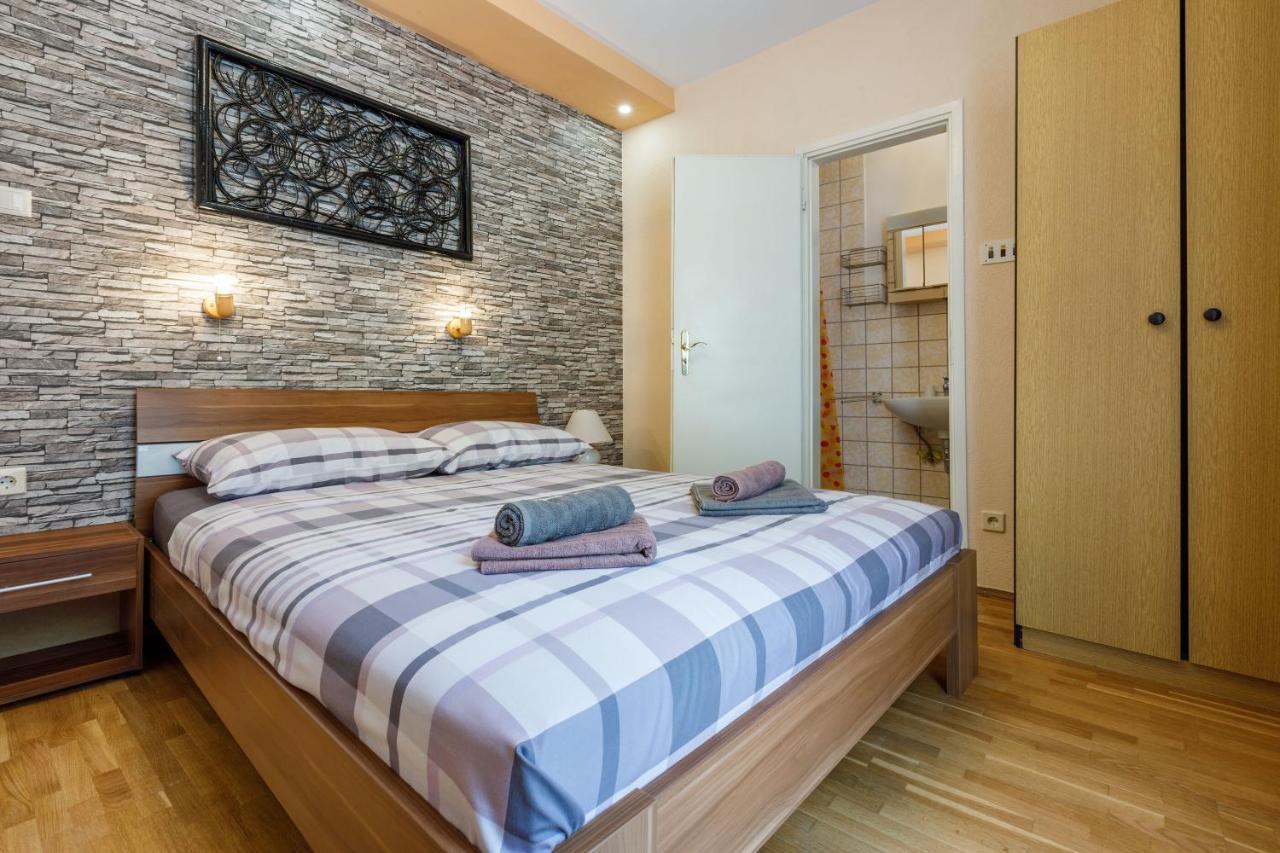 Apartments And Room Art Цриквеница Экстерьер фото