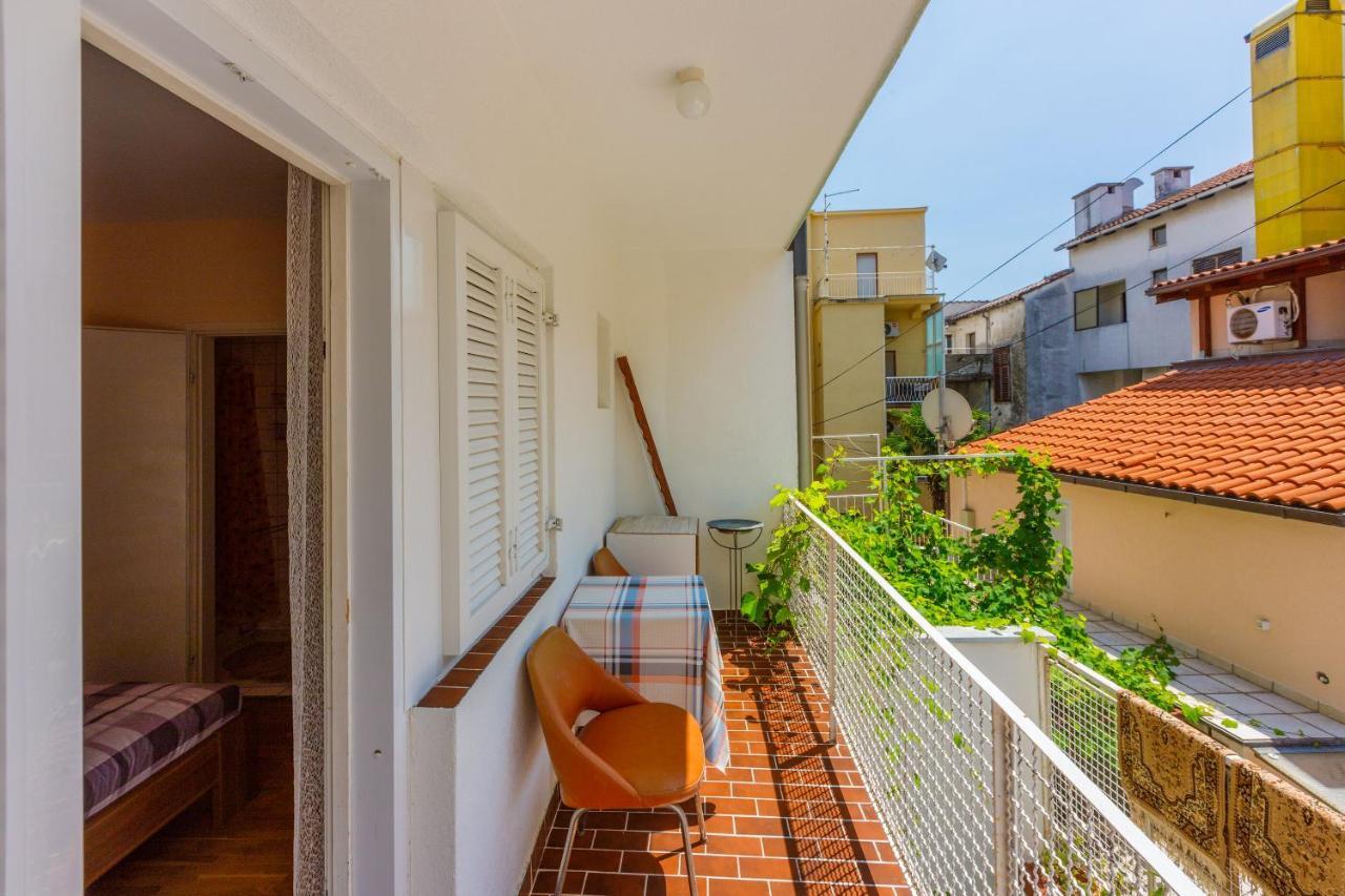 Apartments And Room Art Цриквеница Экстерьер фото